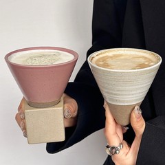 Ins風日本式レトロ陶磁器手作り古い粗陶創意コップイタリア式中古花コーヒーカップコップ