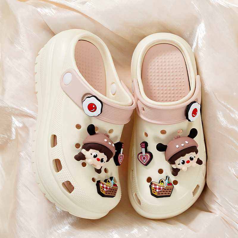 2025 nuevos zapatos para mujeres de vestir en la playa adorables suelos gruesos dos usar sensación de mierda de oficina Baotou coreano zapatillas frías