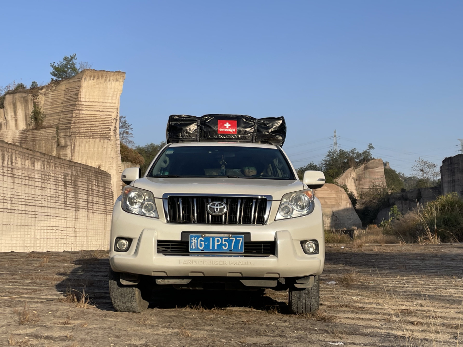 Leftover Foreign Trade Stock with Tags, Sold Out with No Restock, Outdoor Off-Road, Various Sizes, Long Car Roof Tent, Portable Car Tent