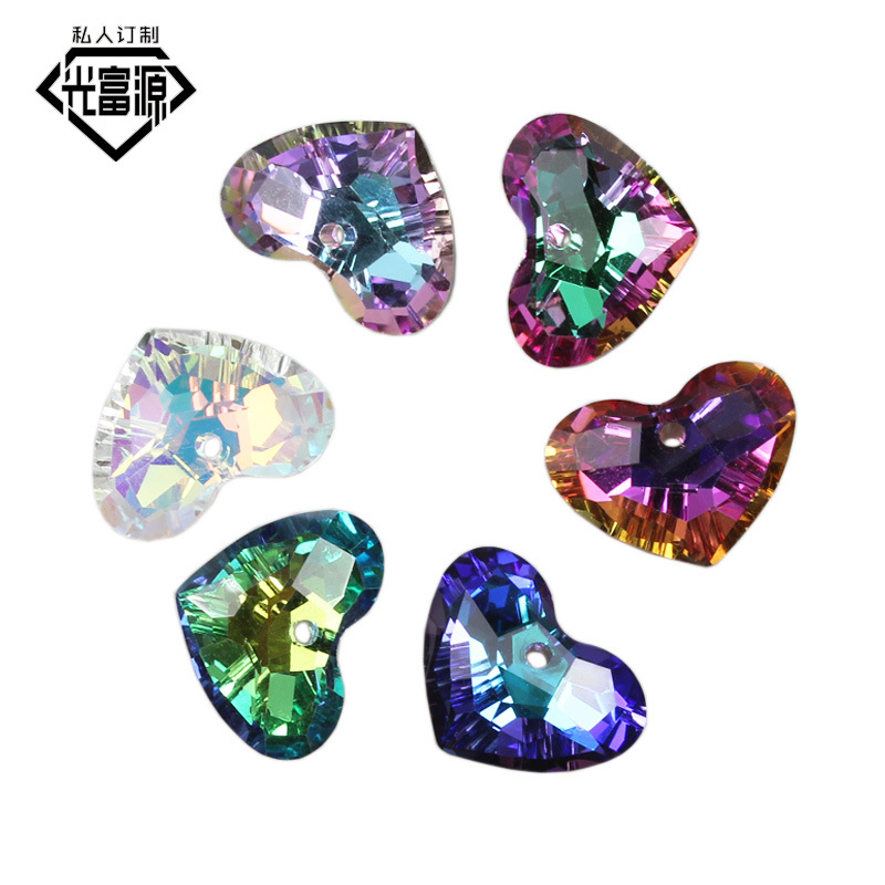 Glass pendant heart shaped