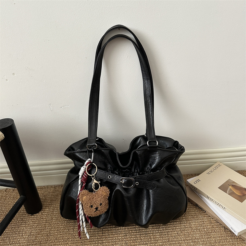 Highly stylish vintage women's bag, 2026 autumn new model, commuter underarm bag, shoulder bag, relaxed style pleated tote bag