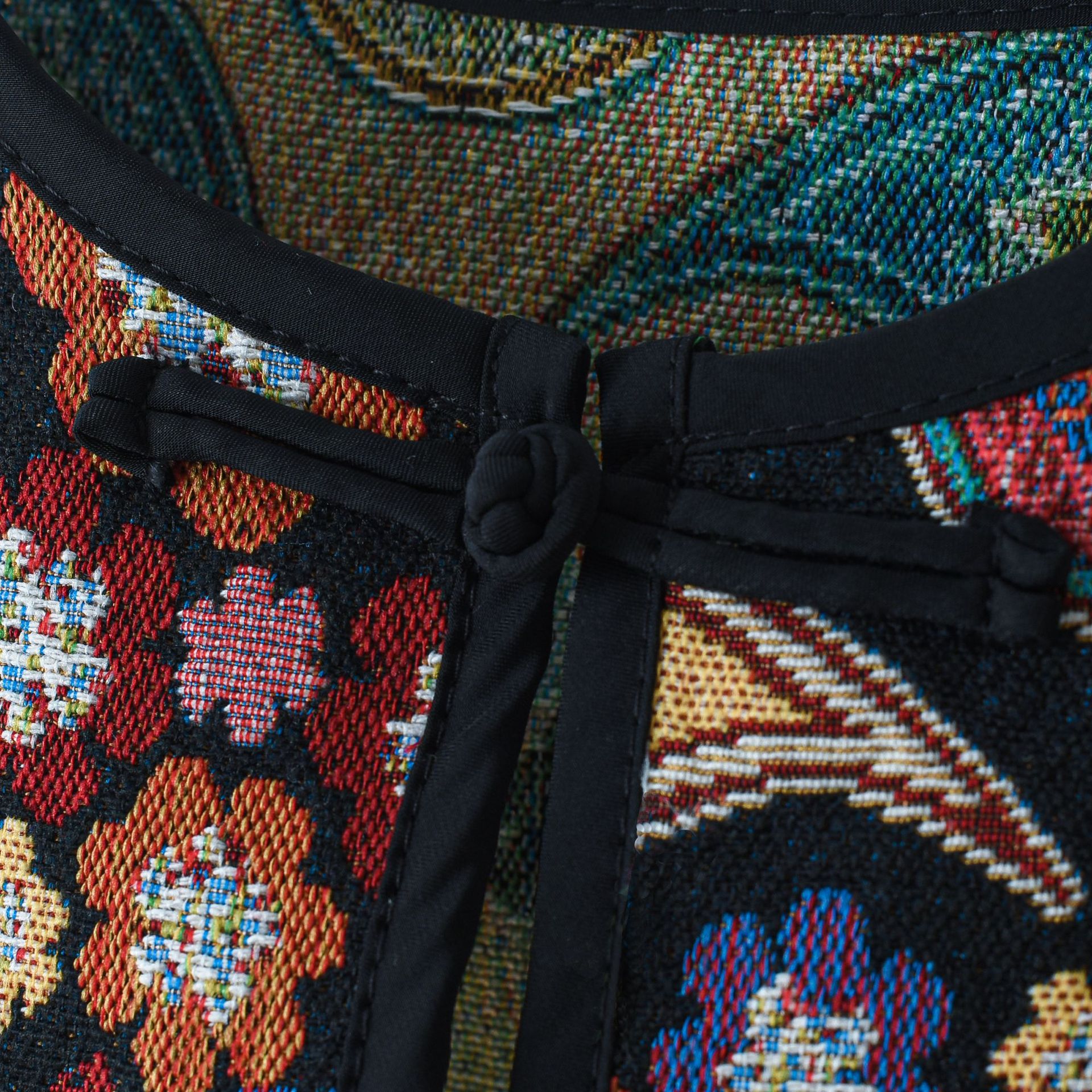 Vintage chaleco bordado antiguo estilo étnico delgada exterior otoño diseño sentido nicho abrigo corto para las mujeres