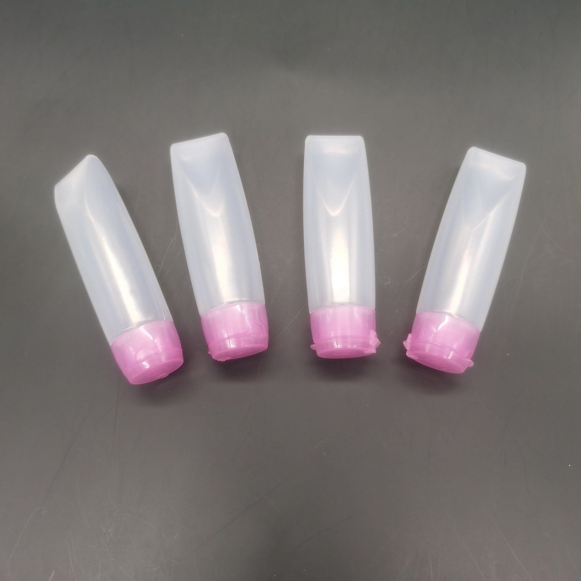 厂家供应30ml 50MLpe塑料瓶 倒立瓶 护手霜瓶软管 旅行套装挤压瓶