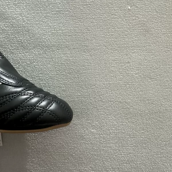 Erbear's Shoes: Slip-On Training Shoes for Men and Women, Yoga and Dance Indoor/Outdoor Sneakers