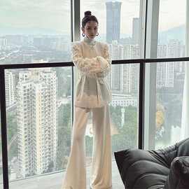 场合秋季小香风女裤子法式2024重要外套穿搭两件套白色的出席套装