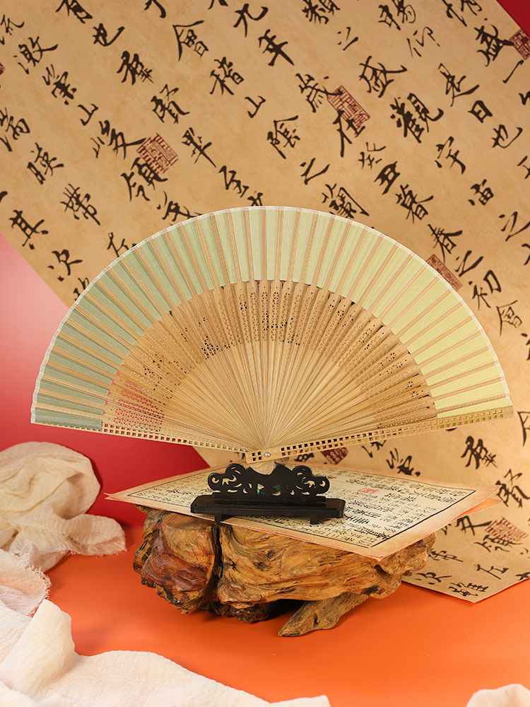 夏季古风折扇渐变黄折扇子金黄色中国风古风折叠竹扇男女绢布夏详情10