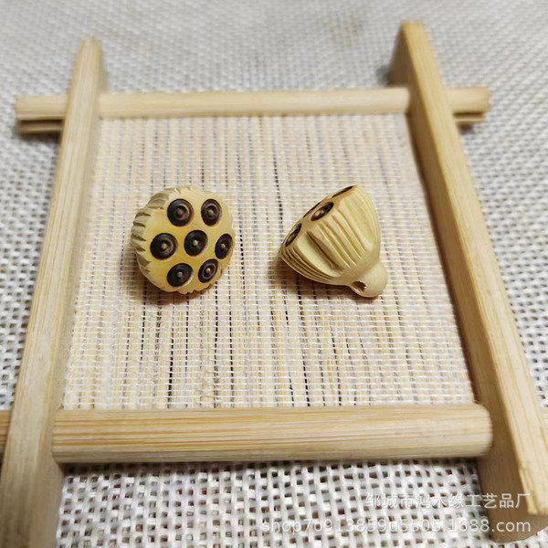 Pendant sandalwood