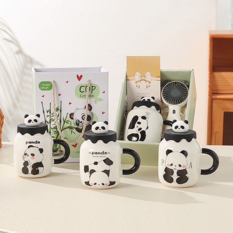 Panda creativa Taza de cerámica desayuno leche café taza de dibujos animados Taza de cerámica con tapa taza de agua regalo de la mano