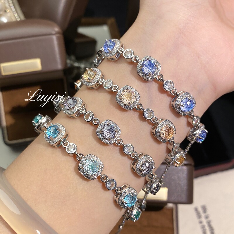 New Topaz Fireworks Cut Aquamarine Bracelet Light Luxury Fashion High Carbon Diamond Tanzanite Princess Square Bracelet for Women