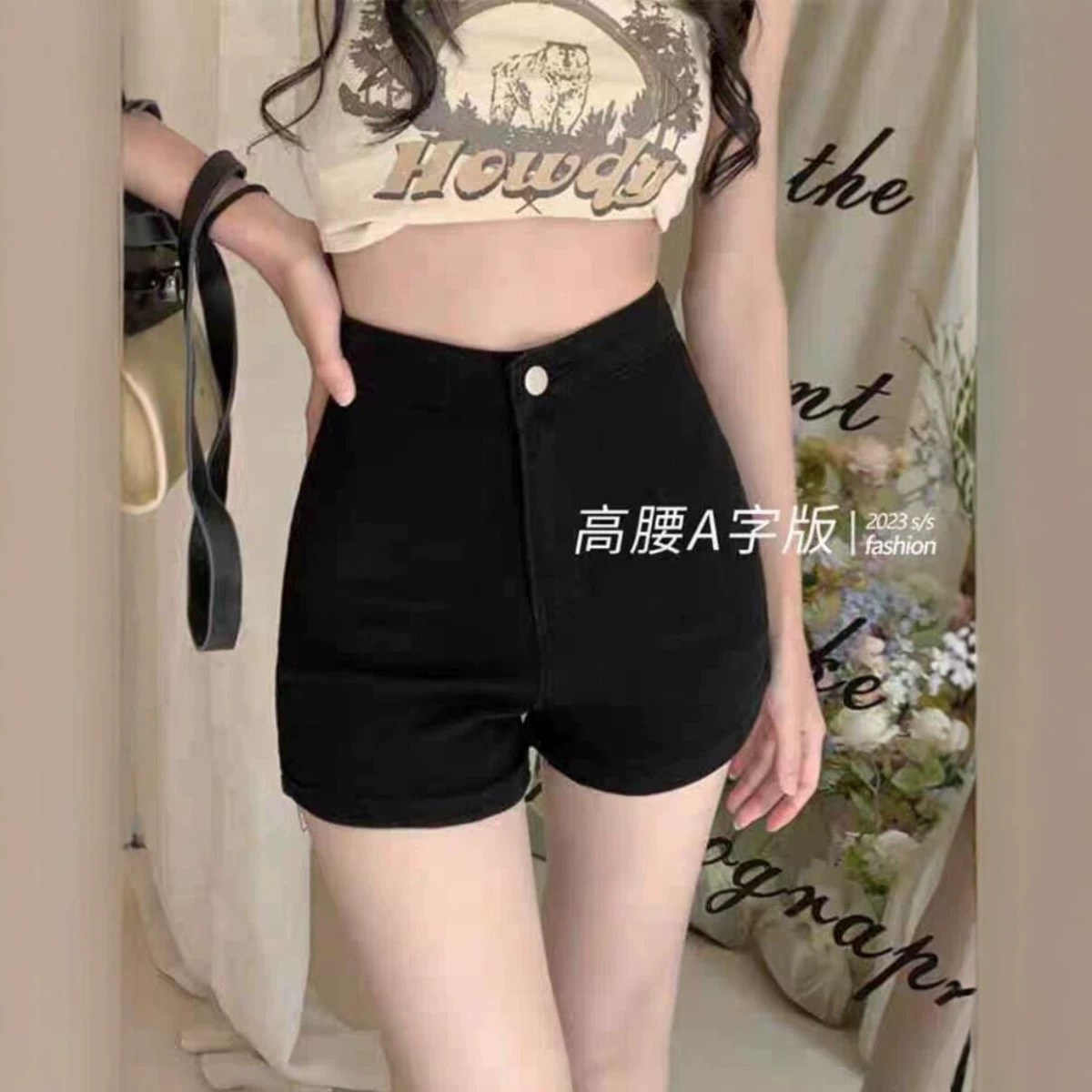 Black American-style tight denim shorts for women, summer wear, high-waisted, slimming, student-style, hip-hugging, A-line ultra-short hot pants