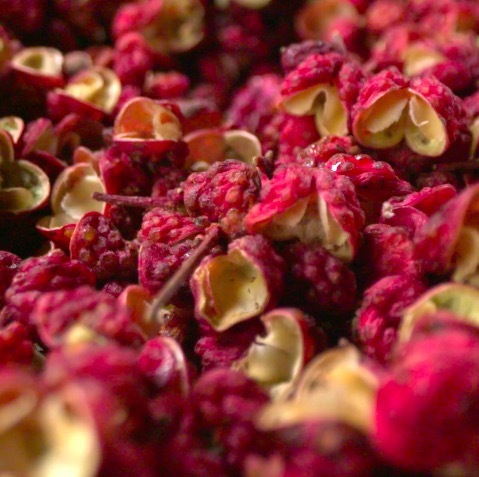 Shaanxi Hancheng Da Hong Pao Red Pepper Chili Seasoning for Sichuan-style Crawfish, Spicy Condiment, Mountain Pepper Brine, Pickle Flavoring