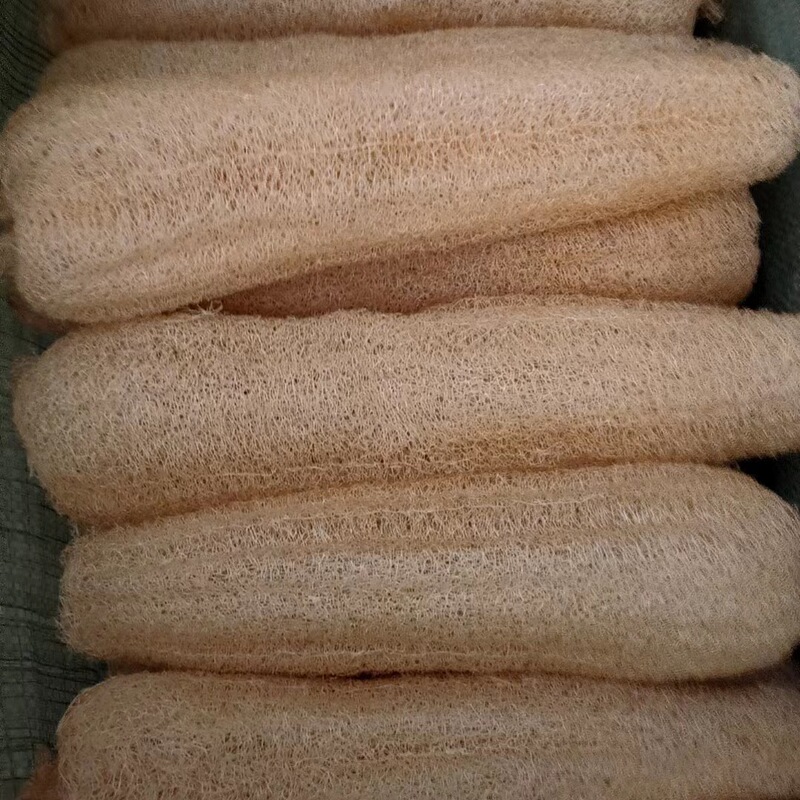 Direct Selling of Loofah Scrubbers for Washing Pots and Dishes, Wholesale Loofah Cloth Towels with a Diameter of 9cm, Natural Cleaning and Oil-Removing Dishcloths