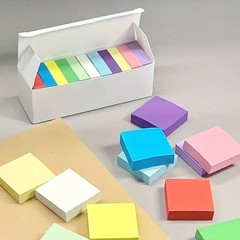 カラフルな小さな正方形の付箋、取り外し可能な粘着ミニメモ用紙、学生がメモを取るための多機能インデックスステッカー