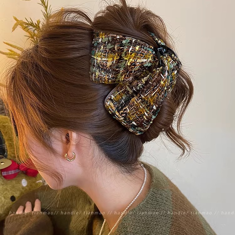 复古撞色三角大号鲨鱼夹发量大盘发头发抓夹女高级感2026新款发夹