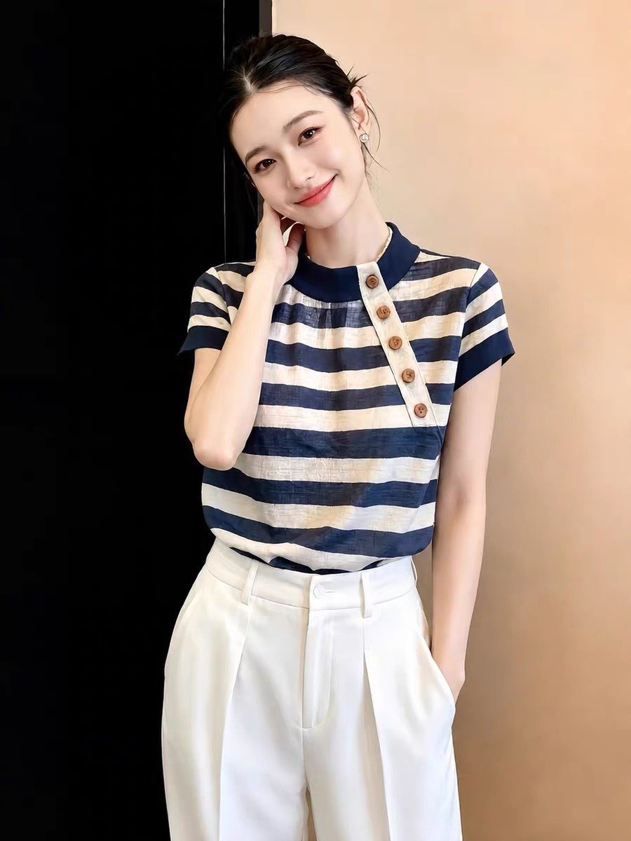 Áo thun nữ cổ tròn sọc ngang tay ngắn phong cách Hàn Quốc — sọc
