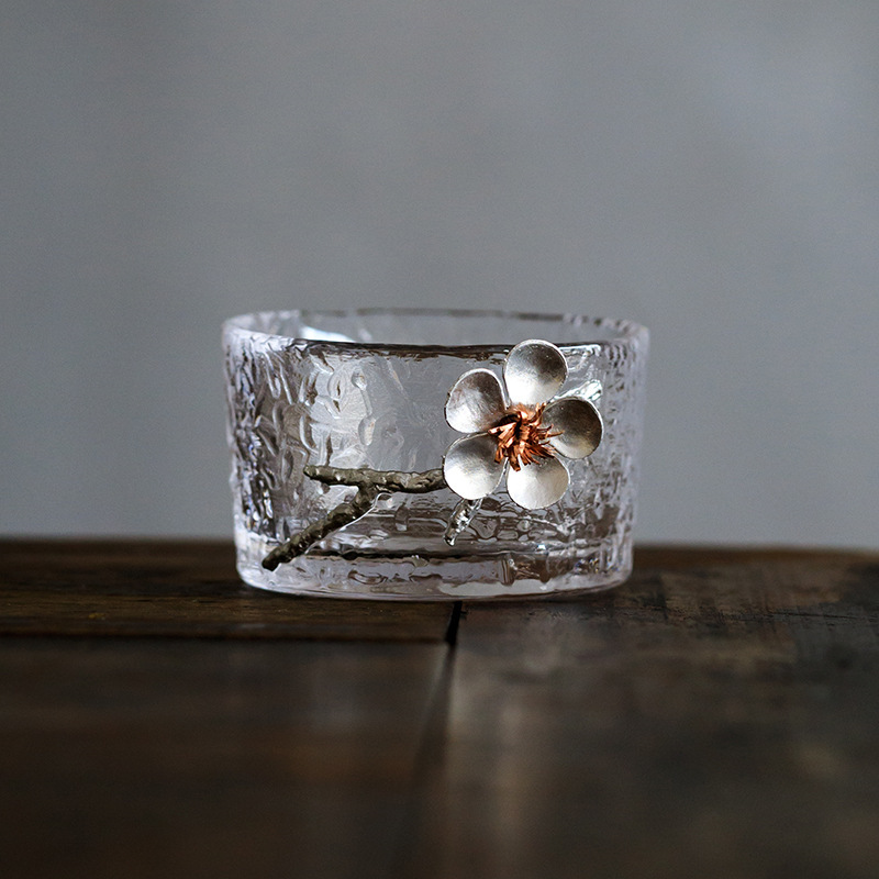 Taza de cristal de la flor N ° 8 de la lata