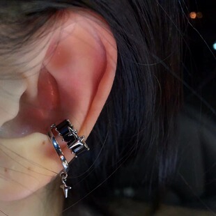 ��ɫ�ʯ�p�Ӷ��ǊA~�䵭�L��â���K���AŮ�oʹ�o�������h���{��