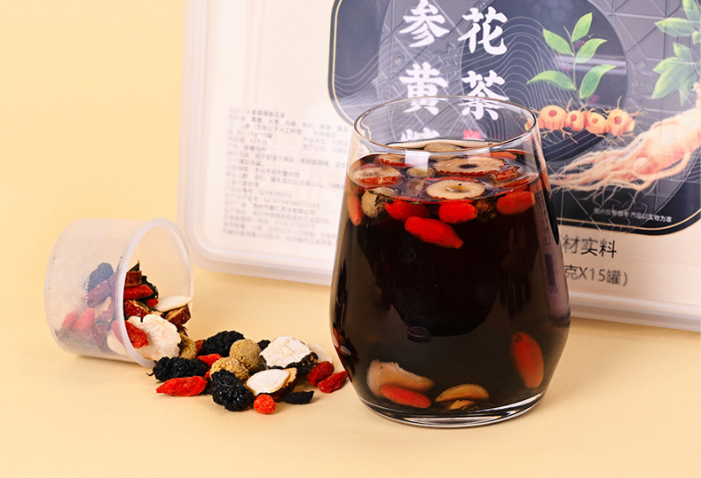 Ginseng Polygonatum Eight Treasure Tea 225g 15 Can Pack Herbal Blend for Men Daily Wellness in use