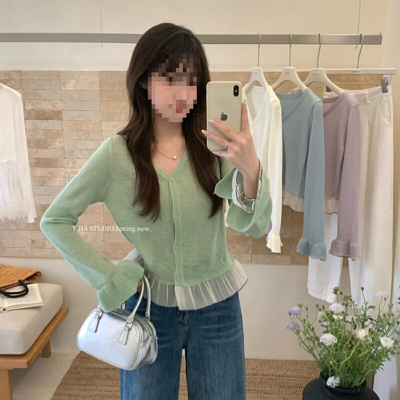 . Yijia Korean Style Sweet Lotus Leaf Lace Splicing Slightly Flared Knitted Cardigan