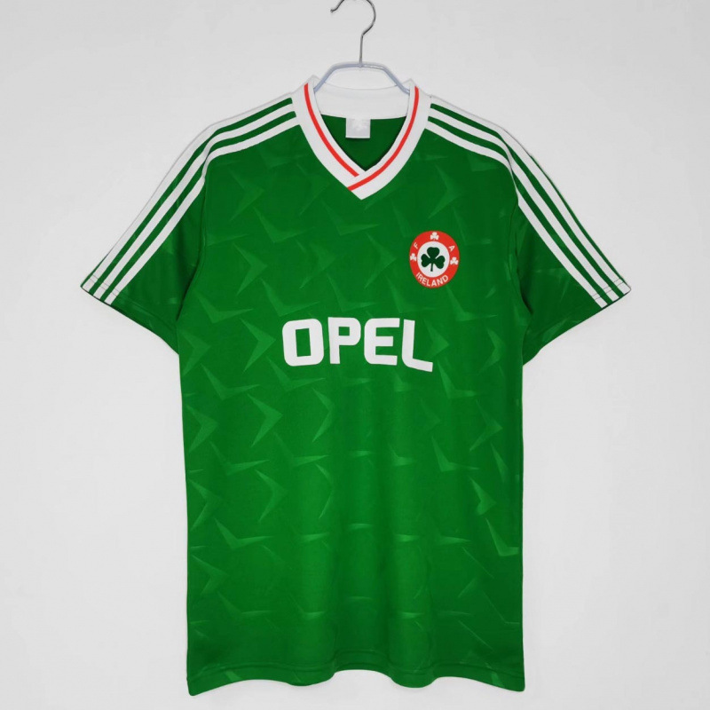 Colección de fútbol retro popular Argentina Alemania Inglaterra Brasil Copa Mundial de fútbol de manga corta