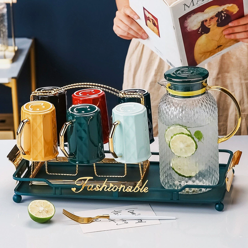 Чистый красный светло-роскошный набор чашек Современный минималистский набор для воды Чайная чашка высокого класса для гостиной