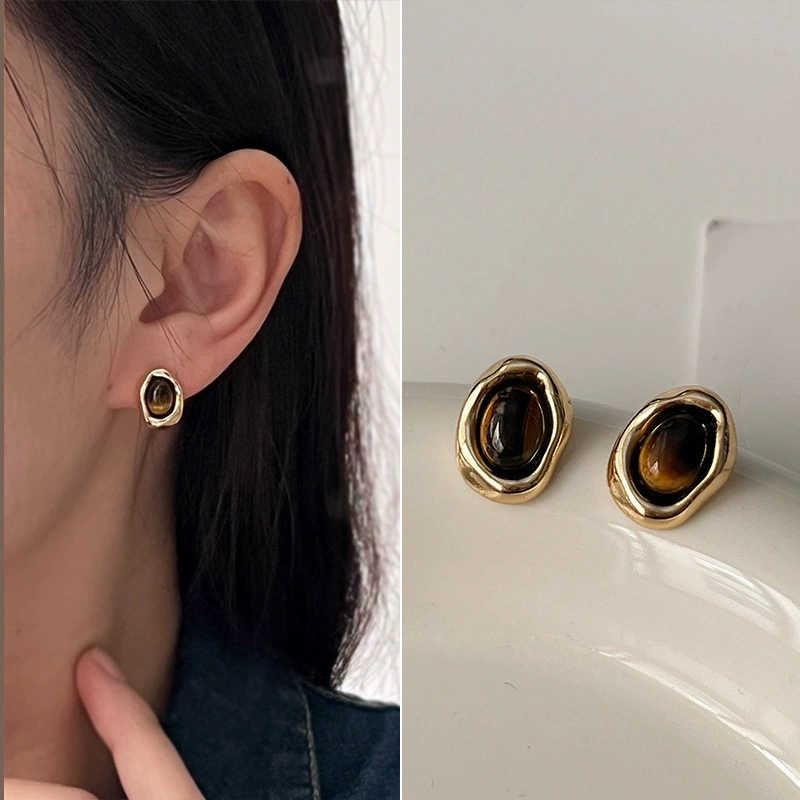 Серебряная игла, золотые универсальные ретро серьги, серебро 925 образец, интернет-знаменитость, стиль легкой роскоши, стиль высокого качества, яркий запоминающийся стиль