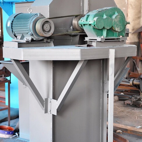 厂家供应提升机 TH315 TH400 TH500 斗式提升机整机及配件