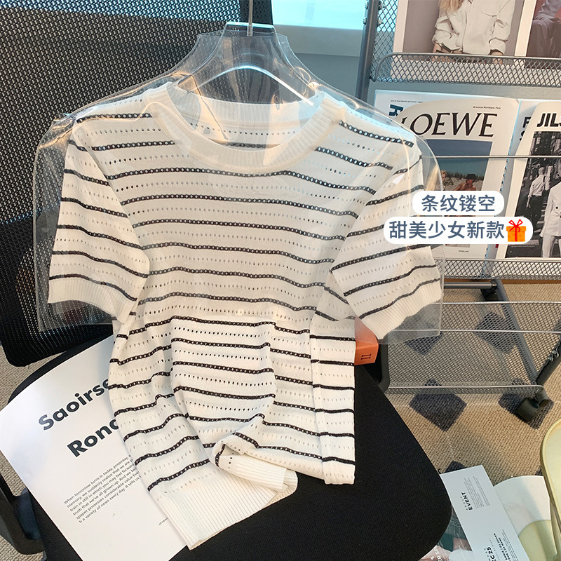 Comfortable Round Neck Hollow-Out Striped Ice Silk T-Shirt for Women, Summer Loose Slim-Fit Knit Short-Sleeve Top, Casual Versatile