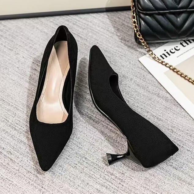 Los asistentes de vuelo cómodos zapatos de mujer de suela blanda tacones altos zapatos negros de tacón de aguja para mujer Ropa de trabajo profesional Etiqueta Zapatos de trabajo de tacón medio para mujer