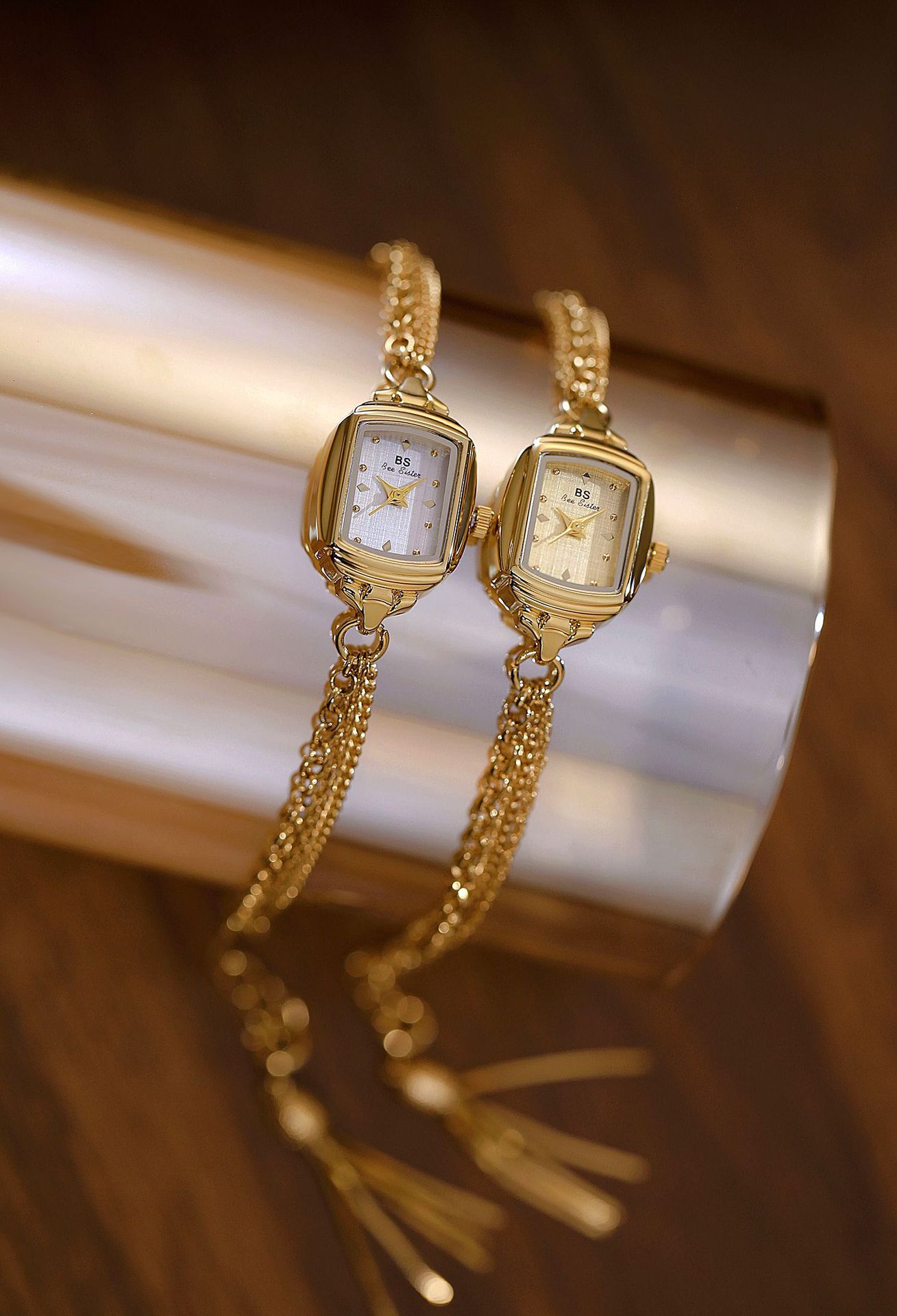 30g Weight Tempered Glass Mirror Material Alloy Strap Material Watch Classification Pointer Display Type Jewelry Buckle Buckle Style Square Dial Shape Casual, Daily Occasion Quartz Movement Solid Color Pattern Women's Gender Elegant Style Elegant Solid Color Jewelry Buckle Quartz Watch Women's Watches 16