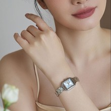 方糖手表女2025新款正品女士学生轻奢小众名牌简约气质罗马防水表