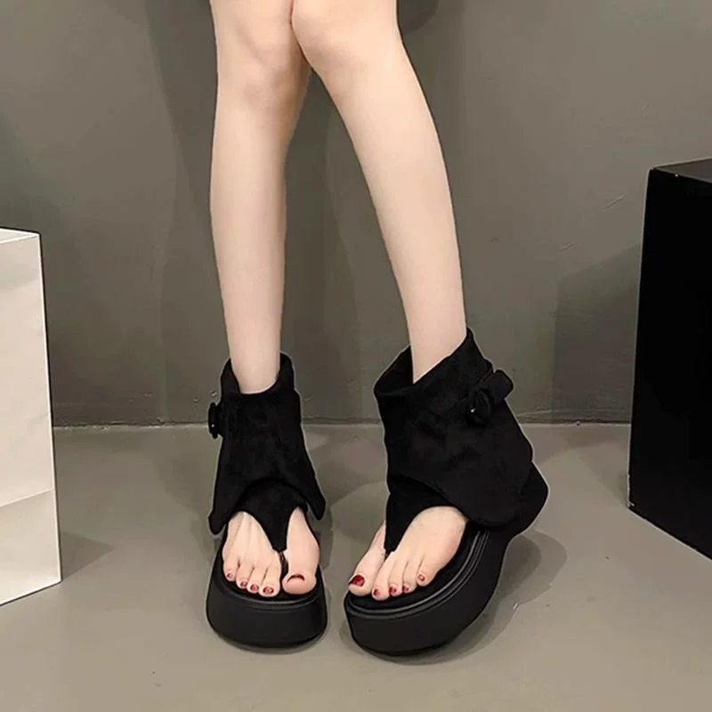 Босоножки на платформе на толстой подошве для увеличения роста, новый стиль лета 2025 года, женские римские сандалии небольшого размера, полые дышащие короткие сапоги.