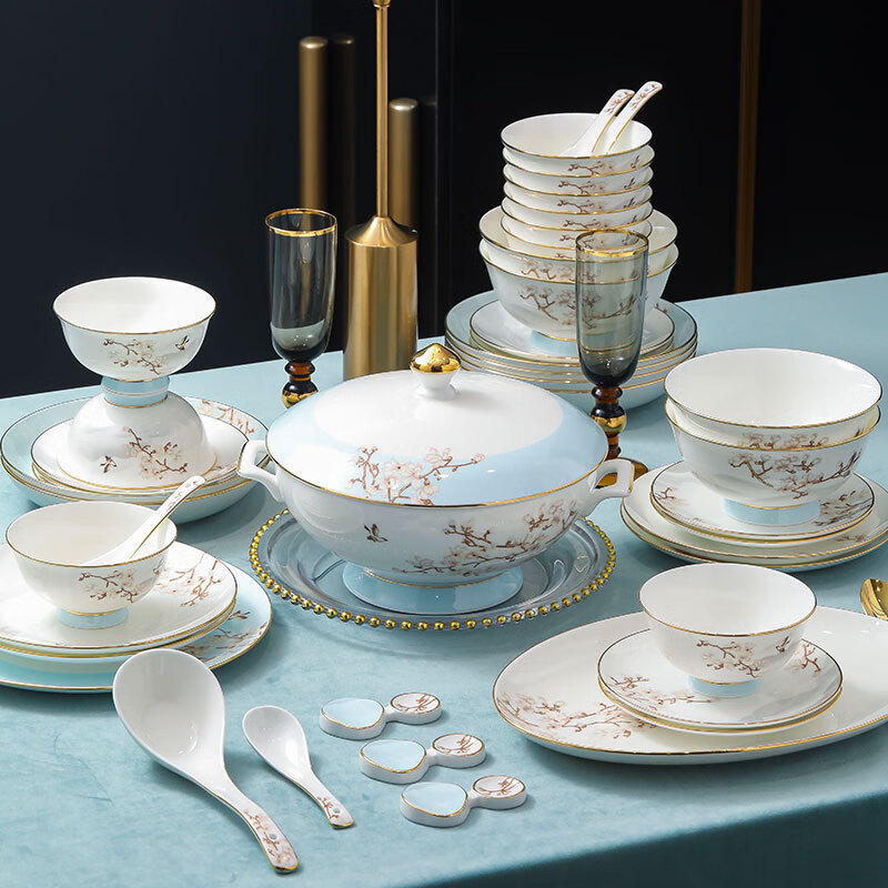 Jingdezhen Chinese High-End Bone China Tableware Set for Home Hotel Wedding Gift High-End Dishes and Plates Wholesale Set
