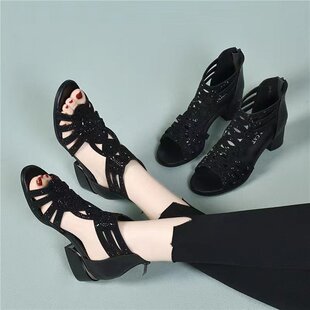 Soft leather Roman sandals women's summer 2024 new soft bottom comfortable mom shoes fashion outerwear women's sandals wedge