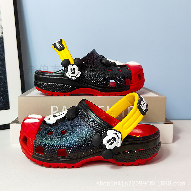 Disney Mickey Children's Clogs Summer New Model Non-Slip Beach Sandals for Boys and Girls Parent-Child Baby Closed-Toe Slippers