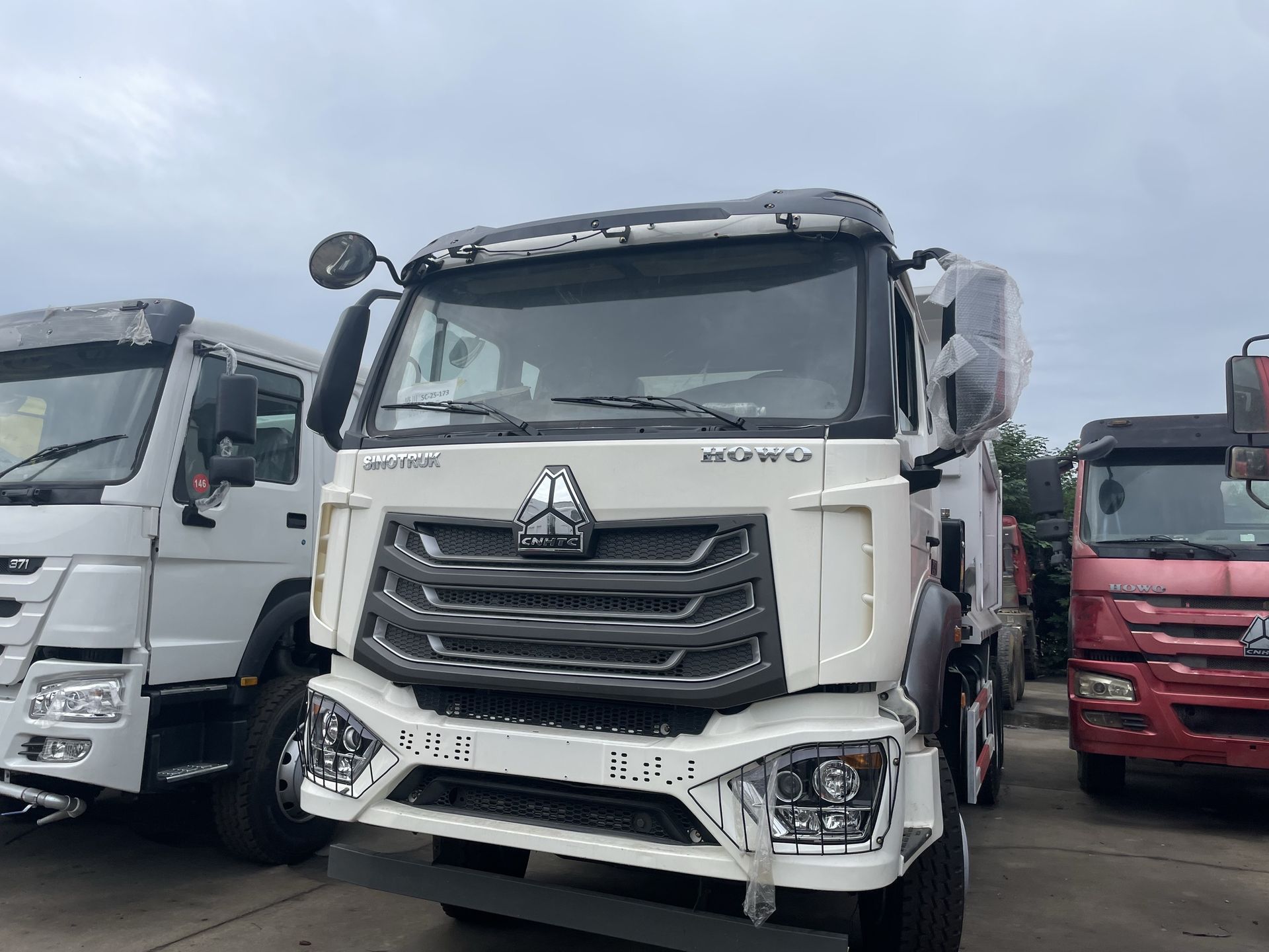 Exporting Refurbished Howo Nx 6X4 Dump Trucks, 10-Wheel Dump Trucks, Heavy-Duty Trucks to Africa