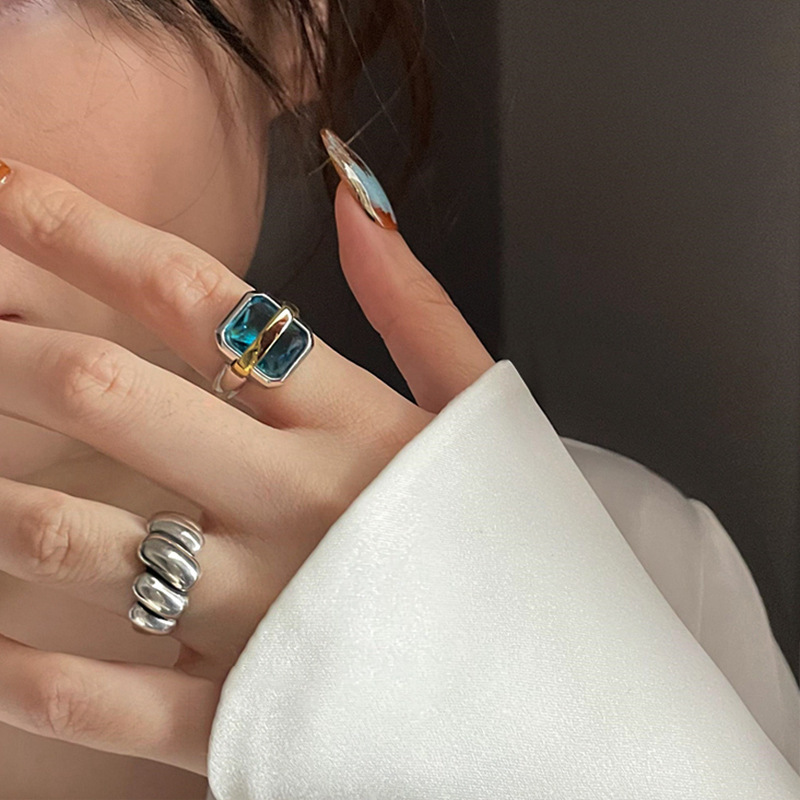 Geometric Twist Square Adjustable Band Ring In Two-tone Alloy_voghion.com