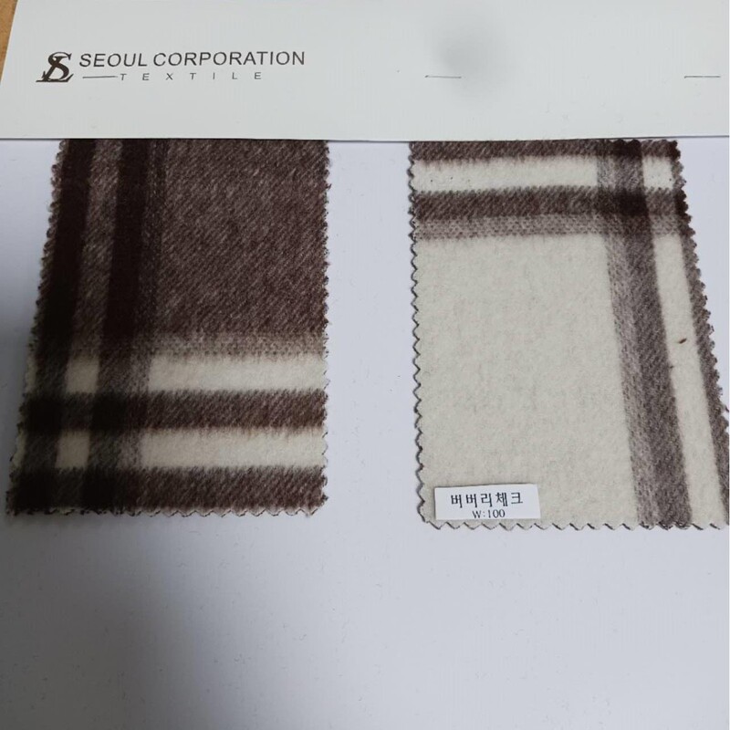 Korean-Produced Double-Sided Yarn-Dyed Plaid 100% Wool Fabric in Stock Korean-Produced Double-Sided Yarn-Dyed Plaid 100% Wool Fabric in Stock
