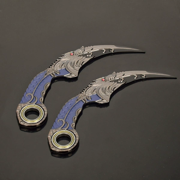 18 cm can rotate gun color claw knife (one pair)