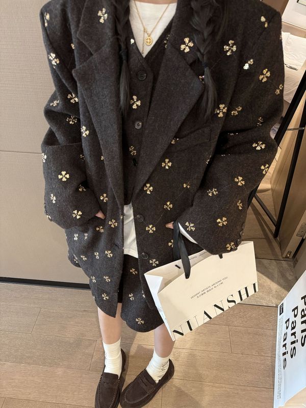 氛围感金色重工珠片百搭小香风西装外套/百褶裙/马甲三件套女新款|undefined
