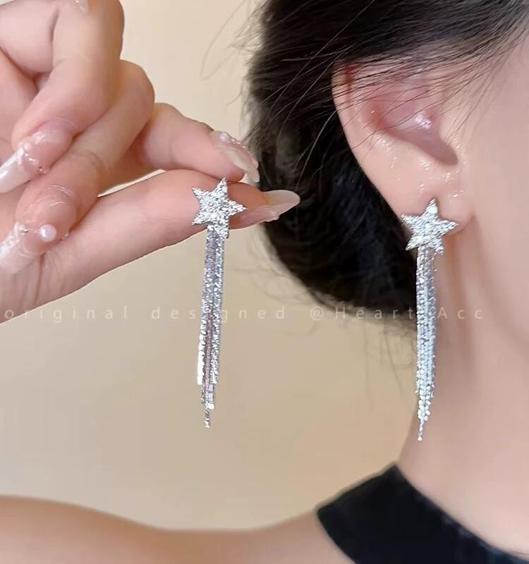 Серебряные серьги с жемчужным кисточкой, серебряная игла, с бриллиантовым акцентом, маленький элегантный дизайн