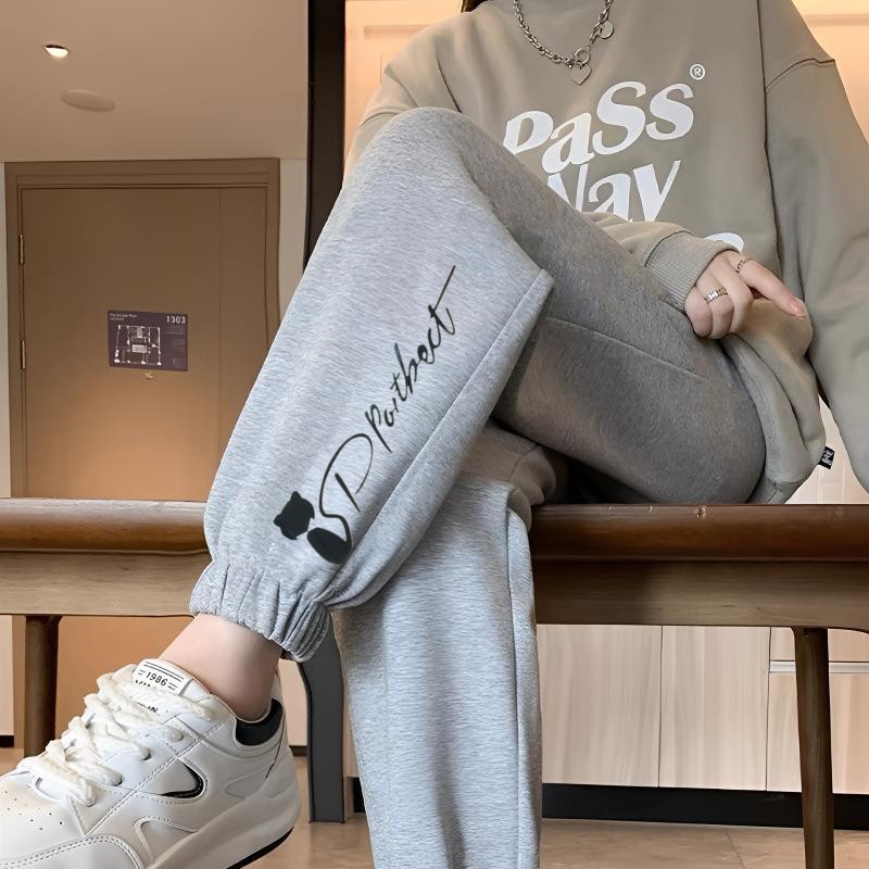 작은 검은 고양이 레깅스 얇은 회색 바지