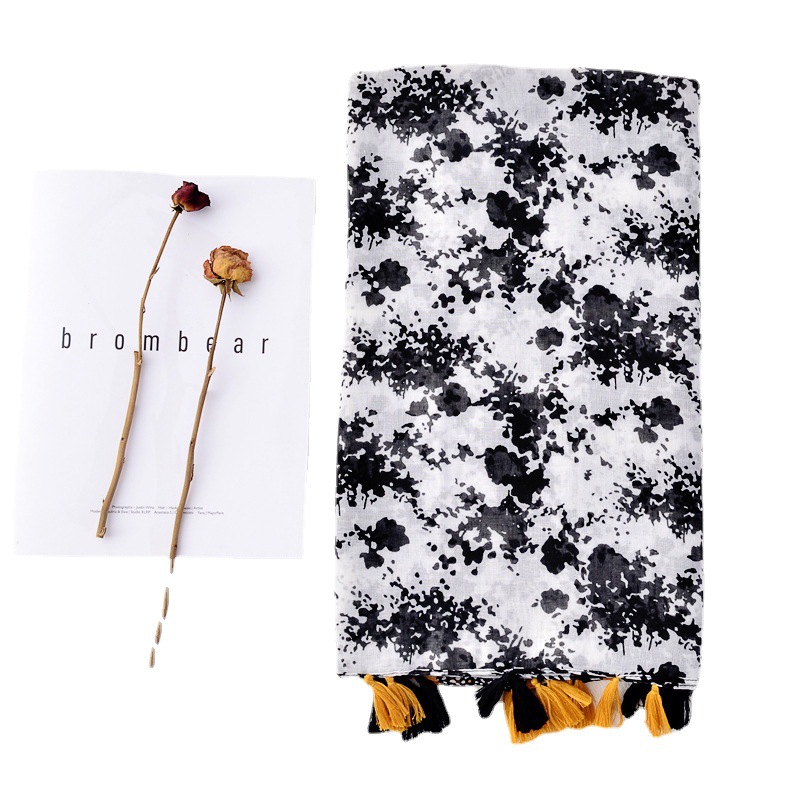 Otoño e Invierno nuevo estilo europeo y americano tinta en blanco y negro impreso algodón y lino bufanda de viaje protección solar borla larga chal Toalla de playa