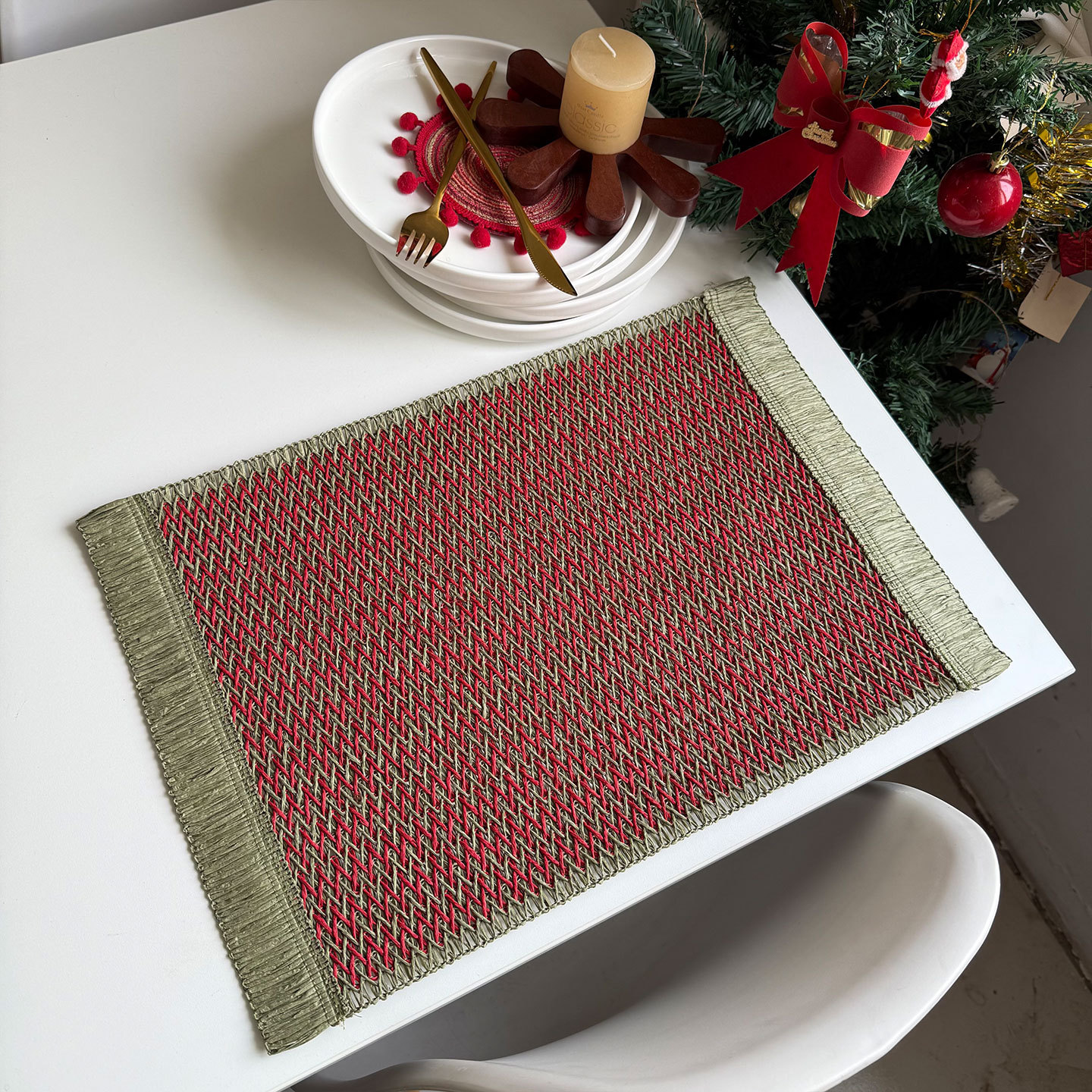 Almohadilla de mesa tejida con cuerda de papel estilo ins Almohadilla de decoración navideña de vacaciones de color a juego Almohadilla de mesa de aislamiento térmico mixto de yute tejido de papel creativo