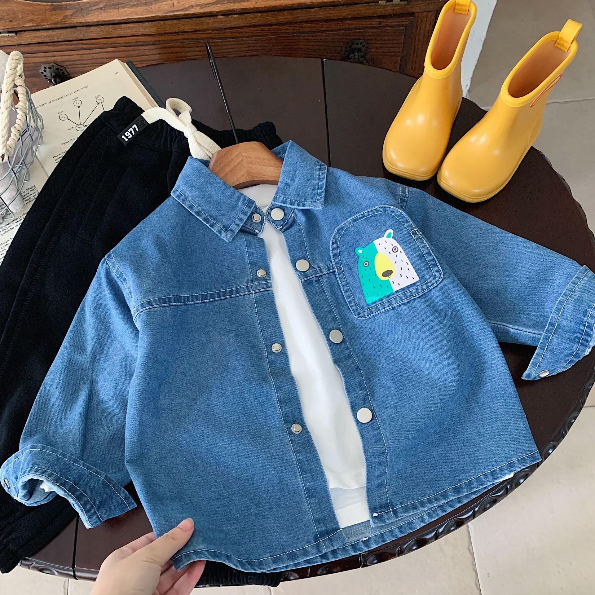 Denim per ragazzi 2024 nuovo stile fresco e alla moda, abbigliamento autunnale, capispalla per bambini, maglietta a maniche lunghe alla moda_voghion.com