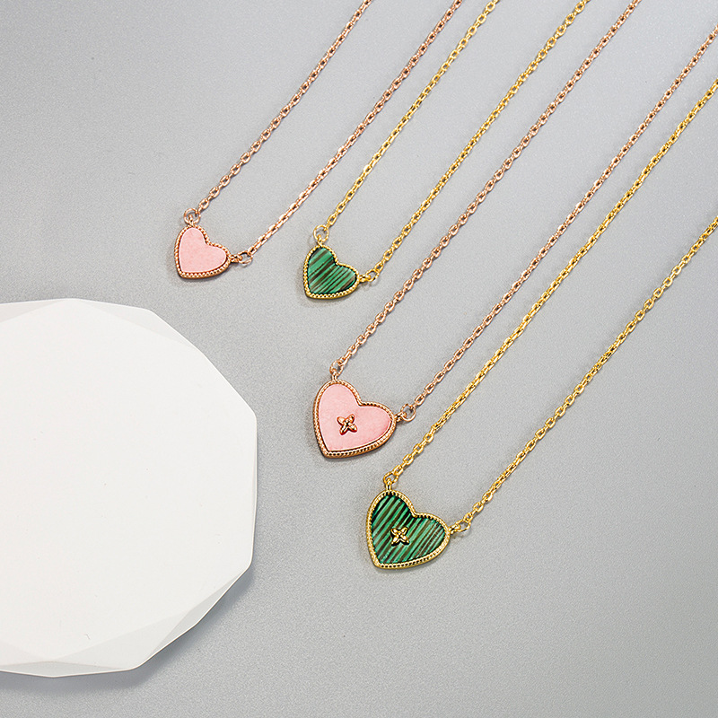 2022 New Shell Pink Green Heart Necklace Women's Accessible Luxury Niche High-End Sweetheart Elegant Clavicle Chain Accessories