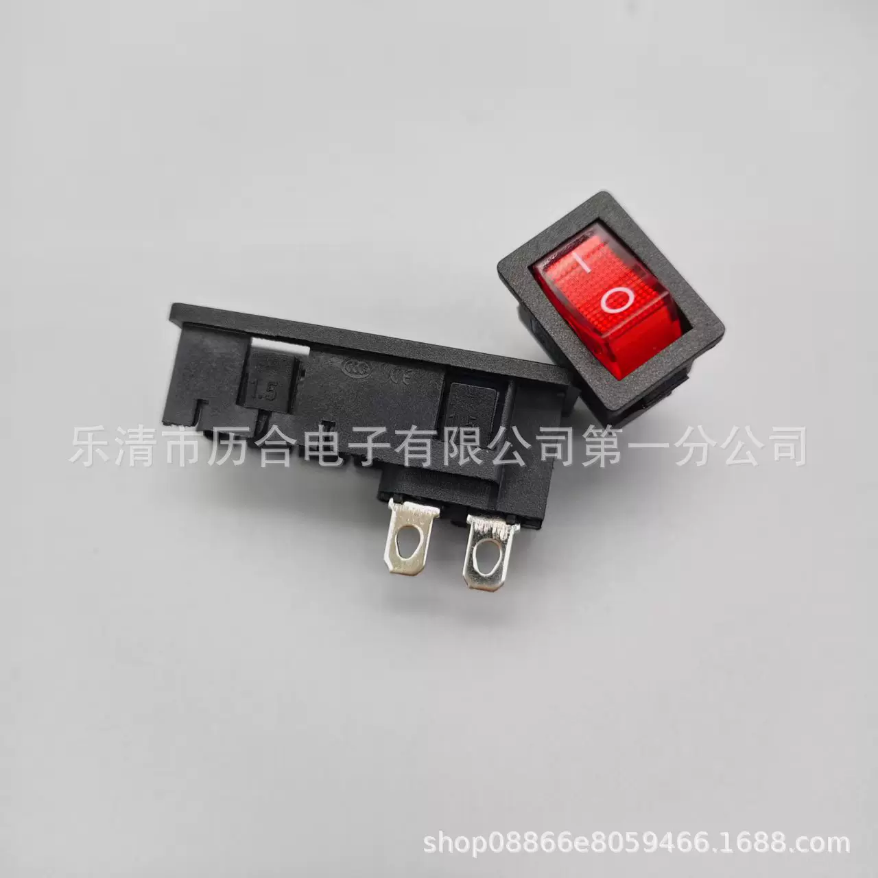 二合一带开关8字形卡入式插座 8字型AC插座 带开关8字AC电源插座