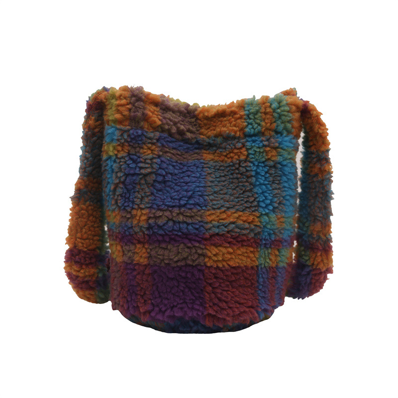 La versión coreana de otoño y invierno del nuevo material de lana de gran capacidad de la bolsa de mujer de viaje de viento perezoso de un solo hombro inclinado de la moda