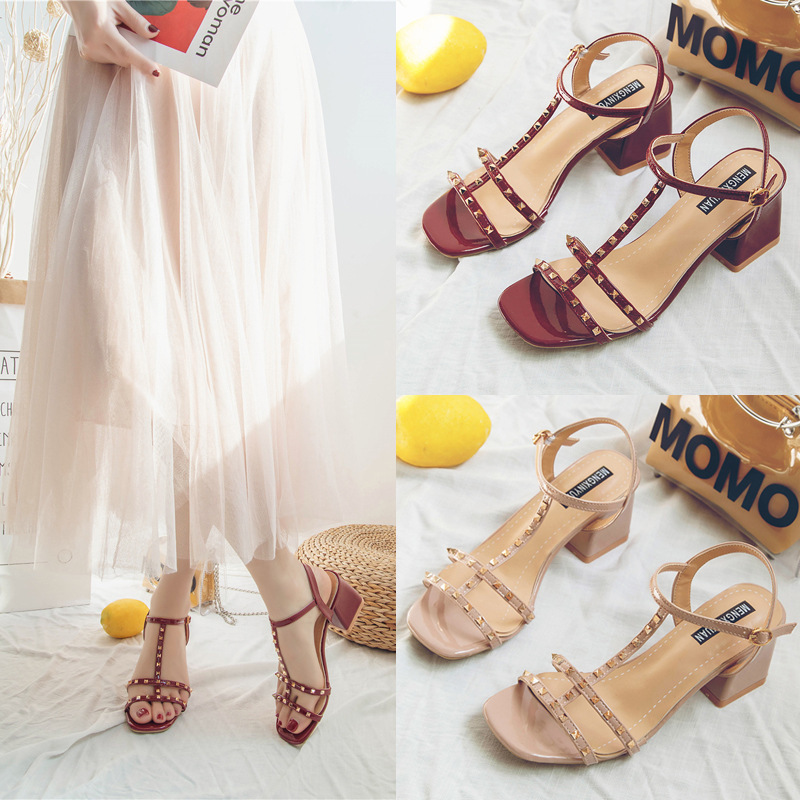 Net Red Sandals Rome Sandals fashion Middle heel With crude Sandals rivet Sandals Fairy Wind student
