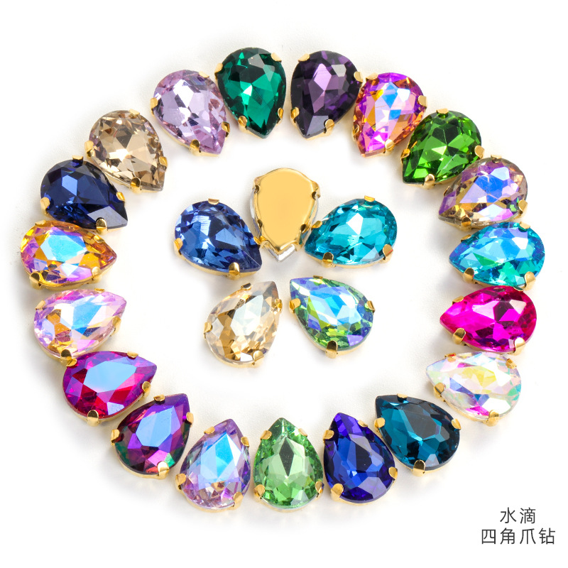 Golden glass accessory drop-shaped